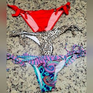 Bathing suit bottoms size XS set of 3